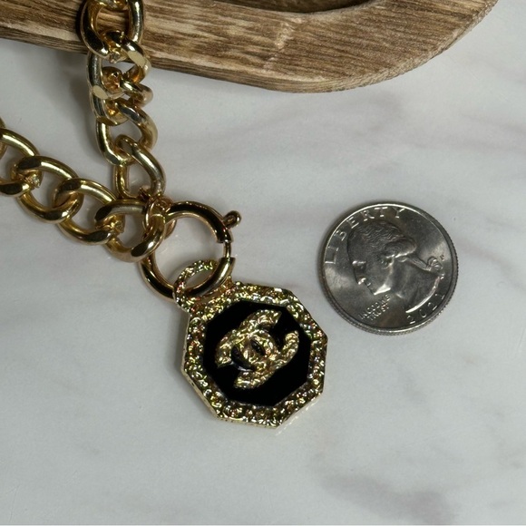 CHANEL Gold Nugget Pendant Necklace | Beautiful CC Pendant & Gold Necklace GUC - Picture 5 of 7